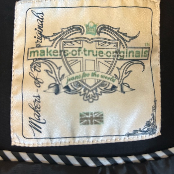 Makers of True Originals, Black Blazer, Peaked Lapel, Business  - size Medium - Picture 5 of 5